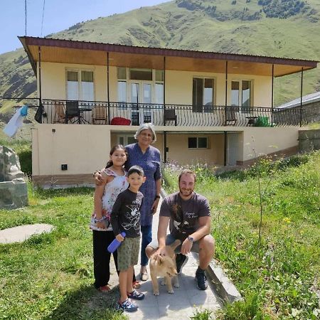 Cozy Hotel Kazbegi Exterior foto
